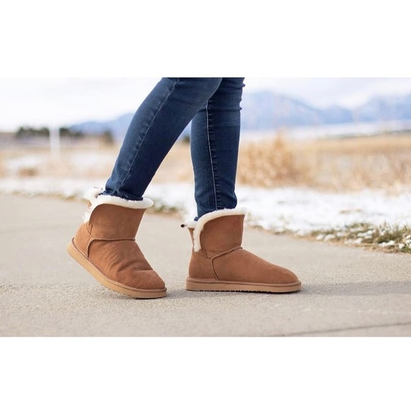 Shoes - Fireside by Dearfoams Womens 7 Brown Fur Boots Booties